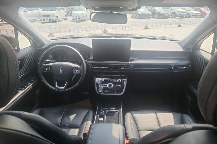 Used Lincoln Corsair 2020 2.0T Two-Wheel Drive Luxury Edition Center Console