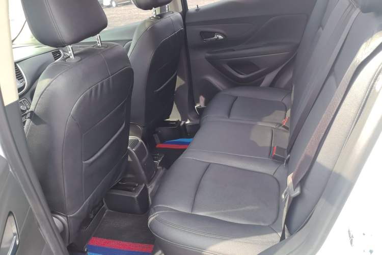 Used Buick Encore 2017 18T Automatic Two-Wheel Drive Urban Leading Model Interior 1