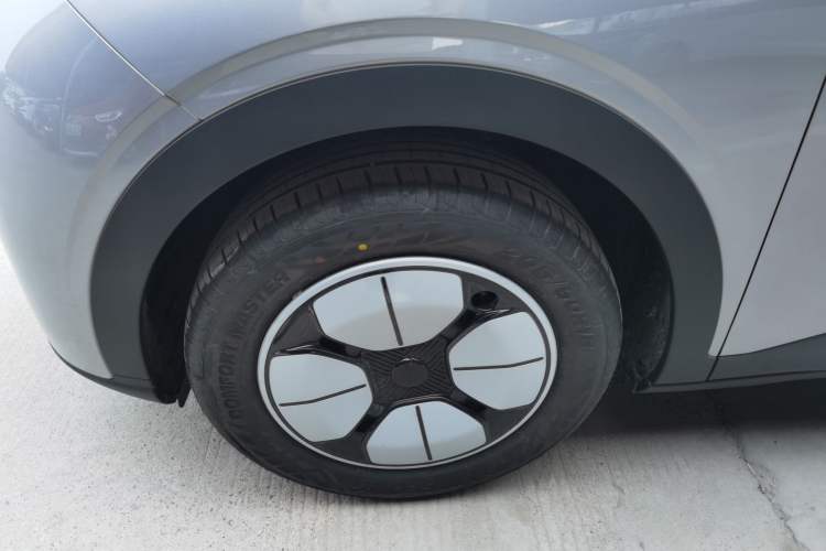 Used Geely Galaxy Geome 2026 Model 310km Youth Edition Exterior 2