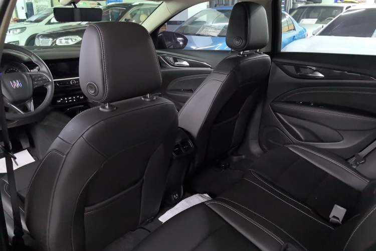 Used Buick Regal 2024 25T Deluxe Edition