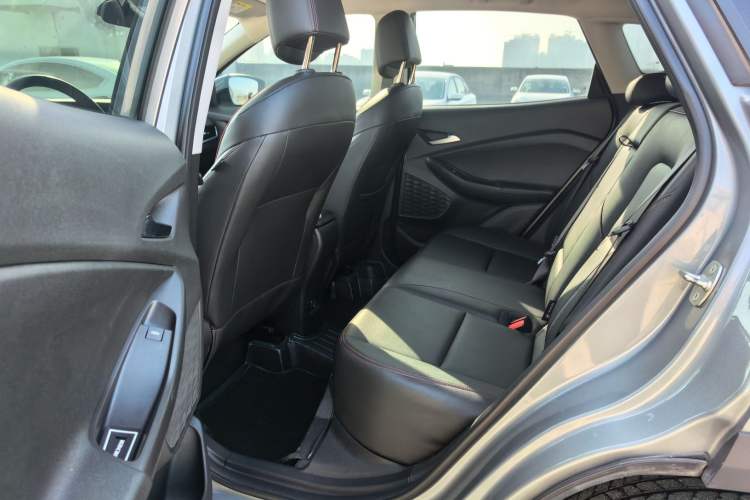 Used Chevrolet Trax 2022 Encore RS 1.5T CVT CoolPro
