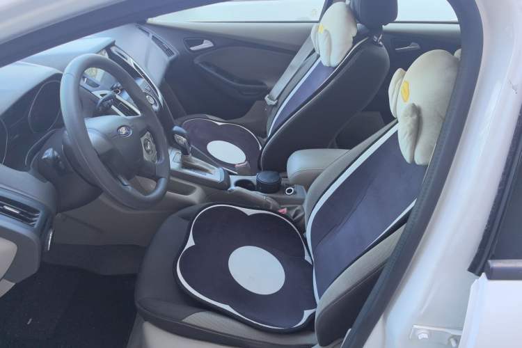 Used Ford Focus 2012 Sedan 1.6L Automatic Comfort Model