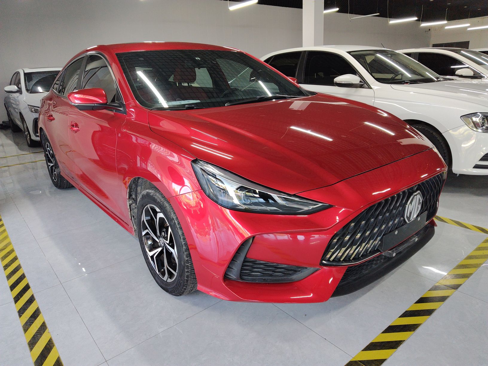 MG 5 2021 Revised Version 180 DVVT CVT Youth Luxury Edition — снимка 15