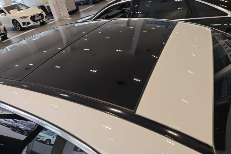 Used Mercedes-Benz E-Class 2020 E 300 L Sporty and Stylish Model
