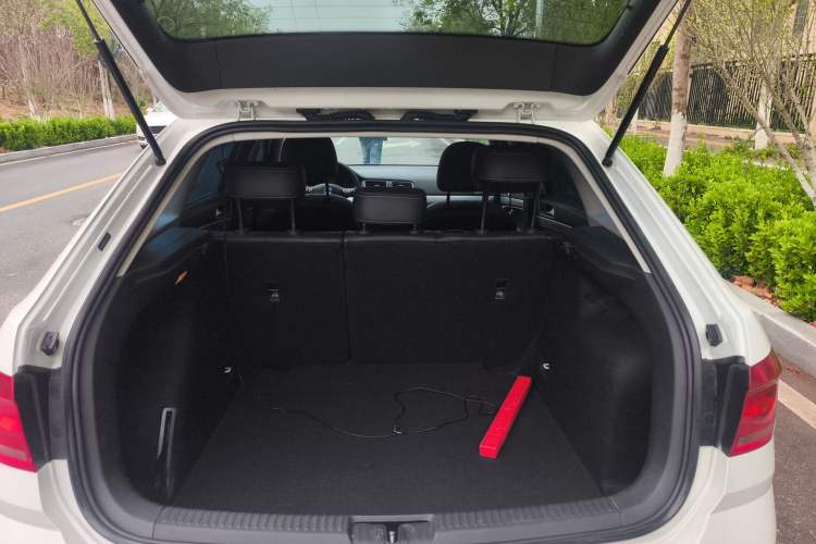 Used Volkswagen Gran Lavida 2017 230TSI DSG Comfort Edition Trunk