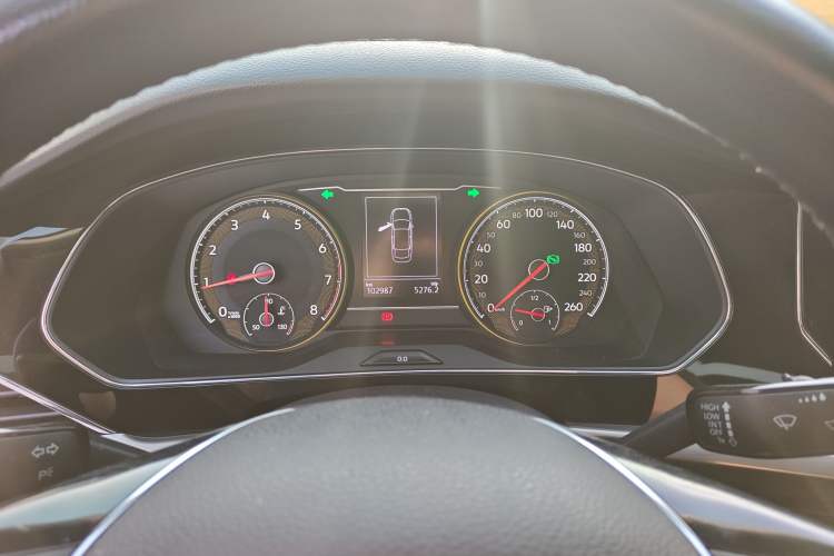 Used Volkswagen Passat 2019 330TSI Elite Edition China VI Interior 2