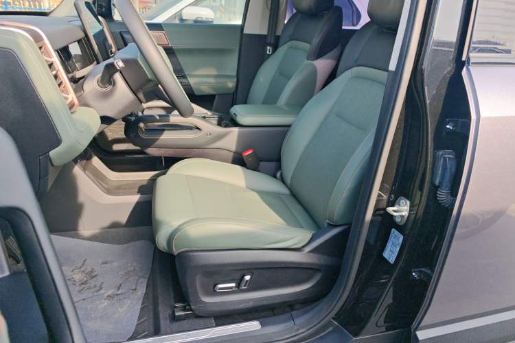 Used iCAR 03 2024 501km Two-Wheel Drive Long-Range Version Driver Seat