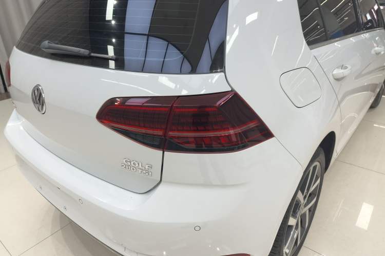 Used Volkswagen Golf 2019 280TSI DSG Luxury Version China VI Standard Exterior 3