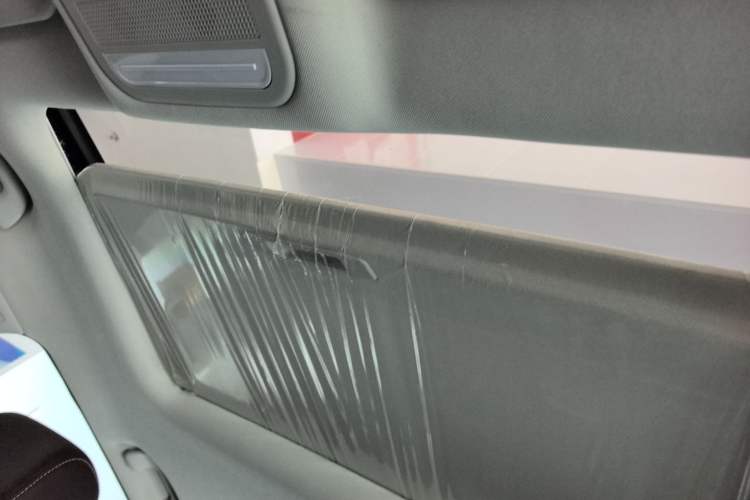 Used FORTHING T5 2024 Grand Edition 1.6L CVT Dream Model 5-Seater Headliner