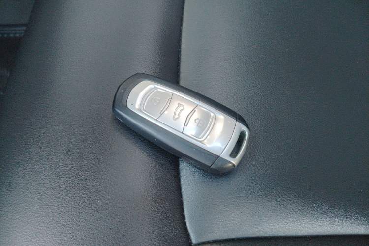 Used Geely Auto Emgrand X7 Sport 2016 1.8TD Automatic Smart Model