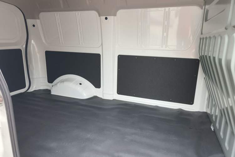 Used Chana Ruixing M60 2023 1.5L GDI Comfort Van 2-Seater
