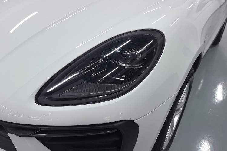 Used Porsche Macan 2024 Macan 2.0T