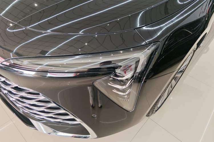 Used Buick LaCrosse 2024 Avia Edition Left Front Headlight