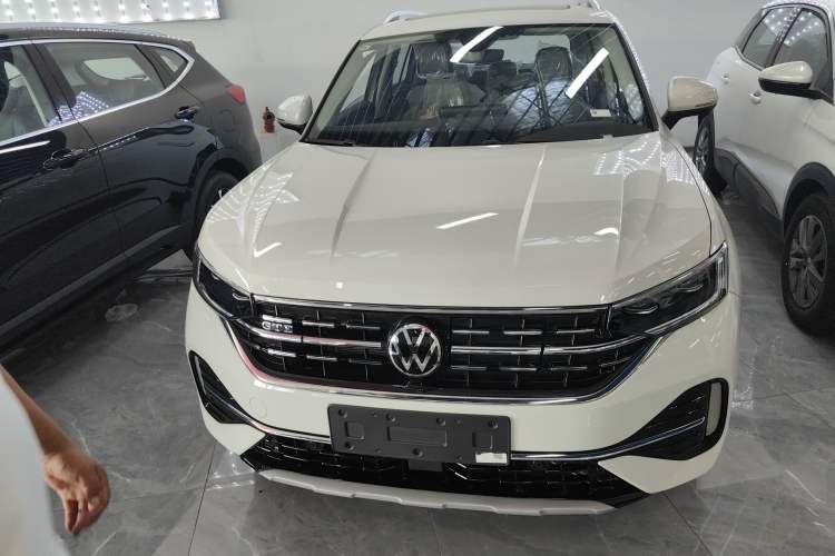 Used Volkswagen Tayron GTE Plug-in Hybrid 2023 280TSI Luxury Plus Advanced Edition