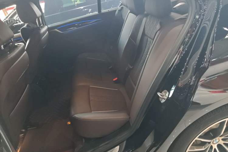 Used BMW 5 Series 2021 Facelifted 525Li M Sport Package
