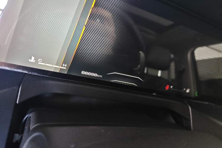 Used Tank 300 2023 City Edition 2.0T—Stylish as Ever Odometer Close Up