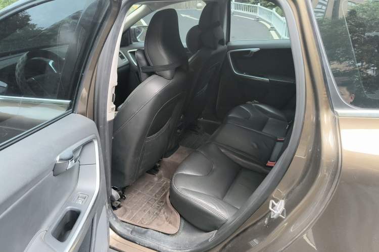Used Volvo XC60 2016 T5 Smart Upgrade Model
