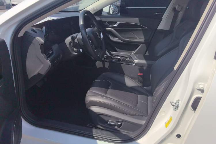 Used Bestune B70 2022 Third Generation 1.5T Automatic Premium Edition
