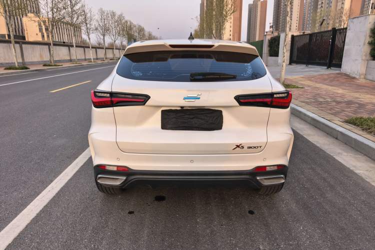 Used CHANGAN OSHAN X5 2021 1.5T DCT Prestige Edition Exterior 4