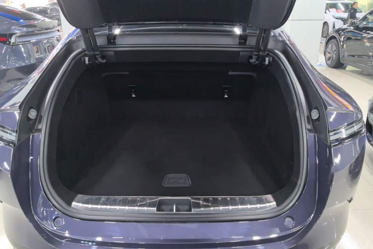 Used Avatr 12 2025 Ultra Extended-Range Edition
