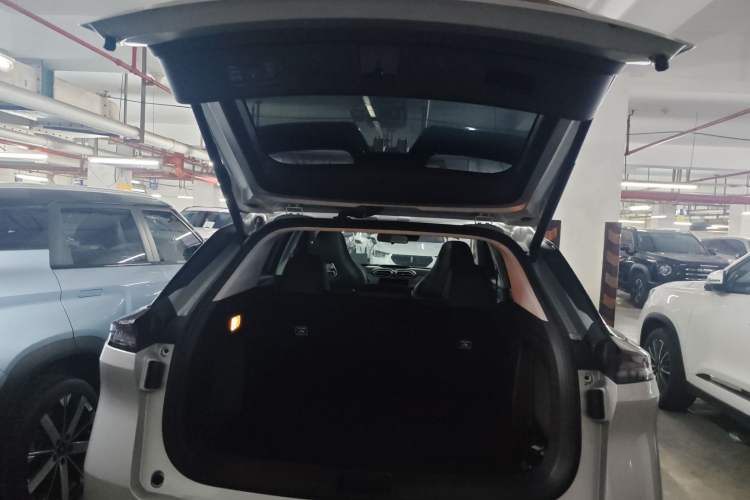 Used Dongfeng Aeolus Mage 2023 DH-i 1.5T Prestige Edition
