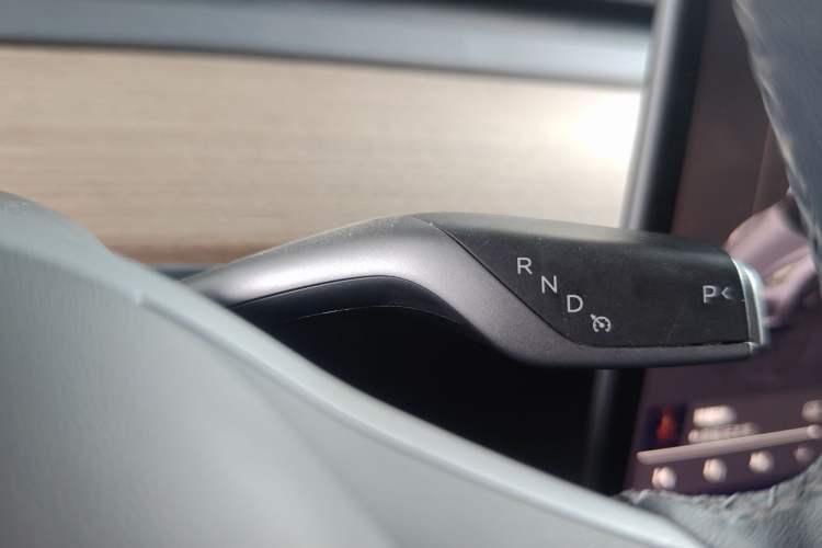 Used Tesla Model 3 2022 Rear-Wheel-Drive Version