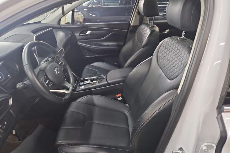 Used Hyundai Santa Fe 2020 380 TGDi Automatic Two-Wheel Drive GLS Luxury Edition
