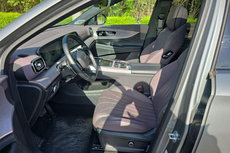 Used Chery Tiggo 9 2024 2.0T Automatic Two-Wheel Drive Ultra-Comfortable Deluxe Edition