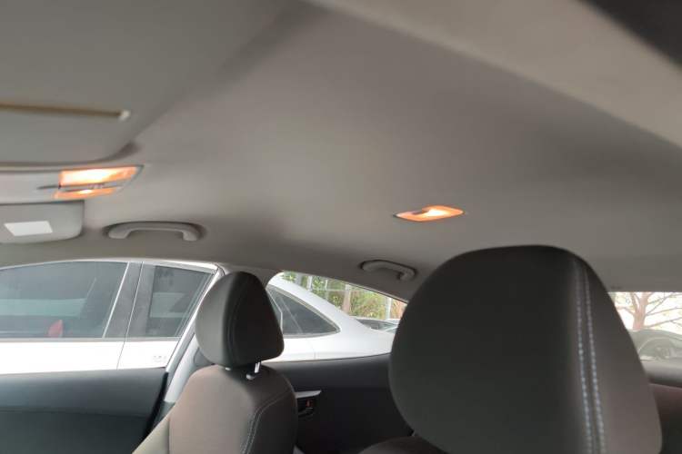 Used Hyundai Elantra (5th Generation / Langdong) 2012 1.6L Automatic Fashion Edition