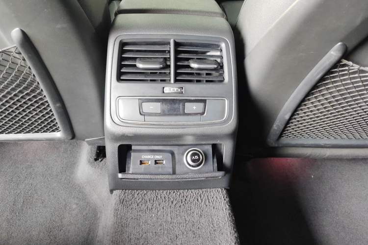 Used Audi A4L 2022 40 TFSI Luxury Dynamic Model