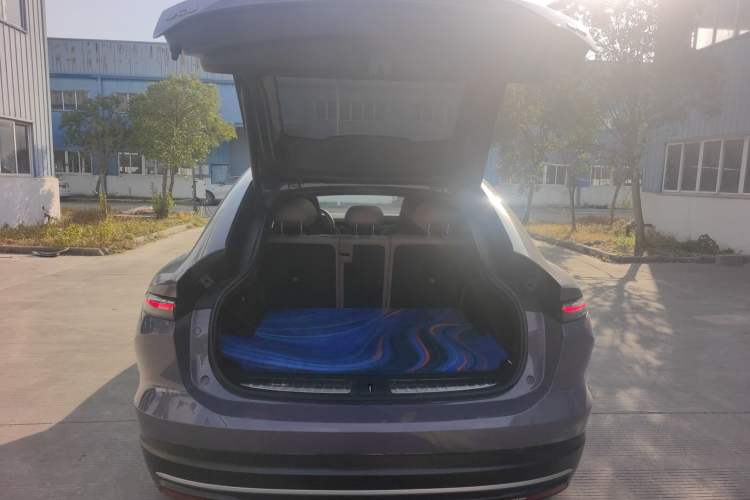 Used Nio EC6 2024 75 kWh