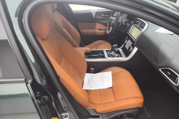 Used Jaguar XEL 2025 2.0T 250 PS R-DYNAMIC 90th Anniversary Edition