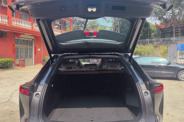 Used CHANGAN UNI-Z 2025 1.5T Premium Edition Trunk