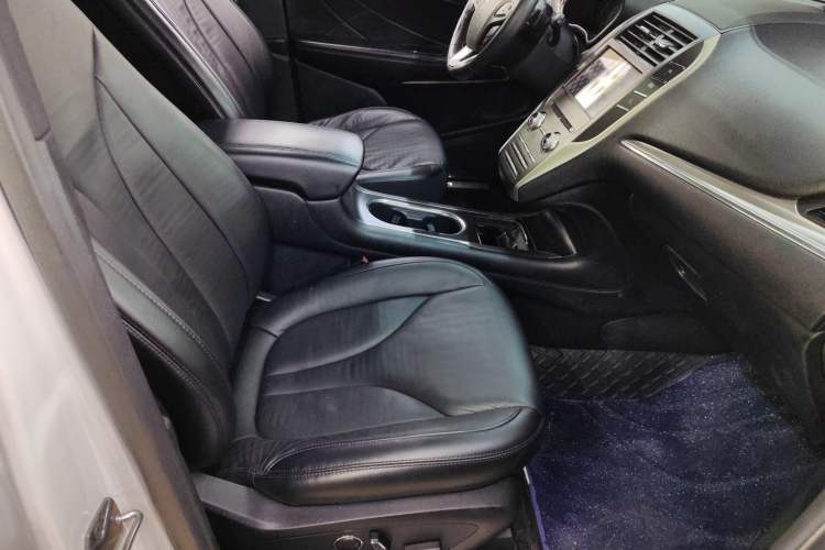 Used Lincoln MKC 2017 2.0T Two-Wheel Drive Deluxe Edition