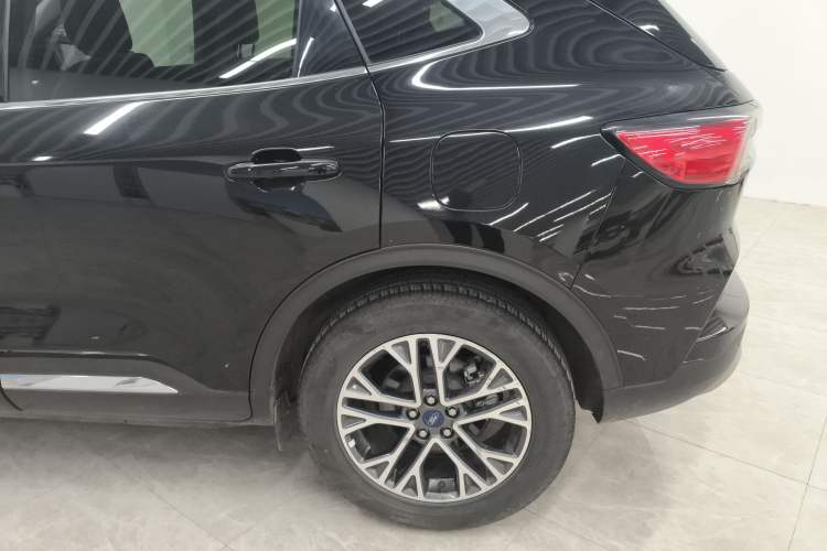 Used Ford Escape 2020 EcoBoost 245 Two-Wheel-Drive Titanium Edition