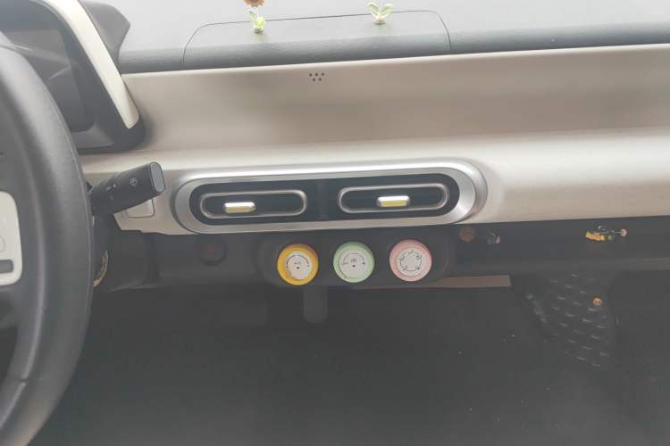 Used Wuling Hongguang MINIEV 2024 3rd Generation 215km Youth Edition