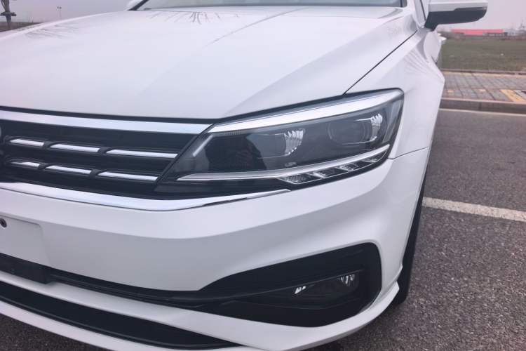 Used Volkswagen Lamando 2019 280TSI DSG Comfort Edition China VI standard

