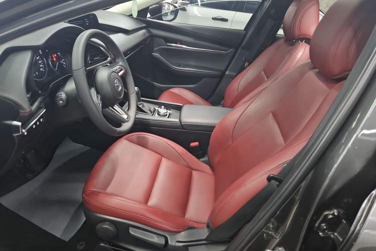 Used Mazda 3 Axela 2022 2.0L Automatic Premium Black Obsidian Edition