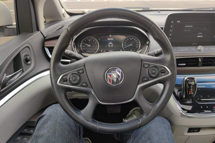 Used Buick GL8 2022 Land Executive Class 652T Prestige Model