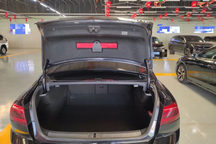 Used Volkswagen Magotan 2020 330TSI DSG Leading Model Trunk