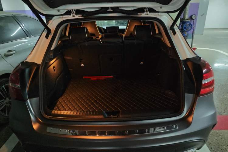 Used Mercedes-Benz GLA 2019 GLA 200 Fashion Model Trunk