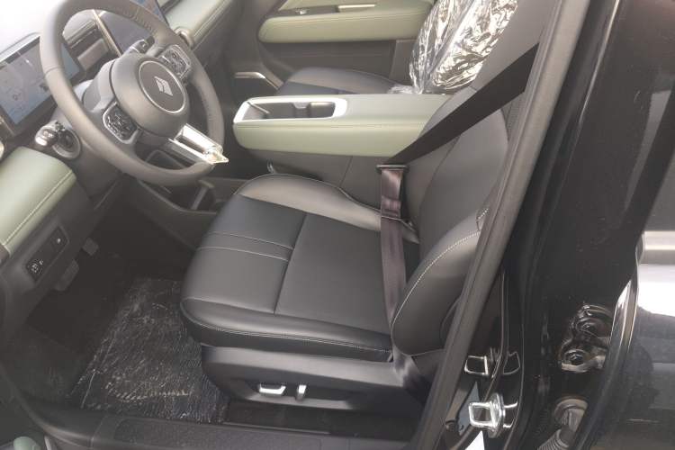 Used Baojun Spark EUV 2025 Flagship Edition 5 Seats Interior 1