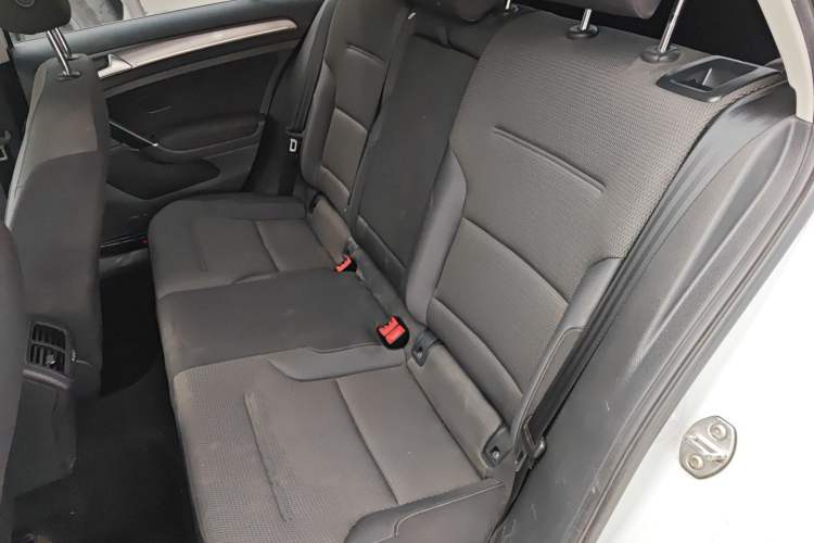 Used Volkswagen Golf 2017 230TSI Automatic Comfort Edition – Celebrating Milestone of One Million Units
