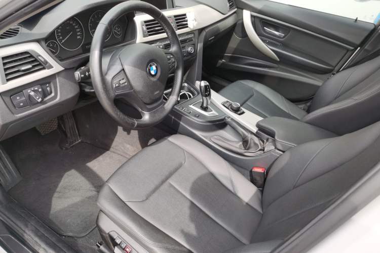 Used BMW 3 Series 2015 320Li Luxury Edition Fashion Model
