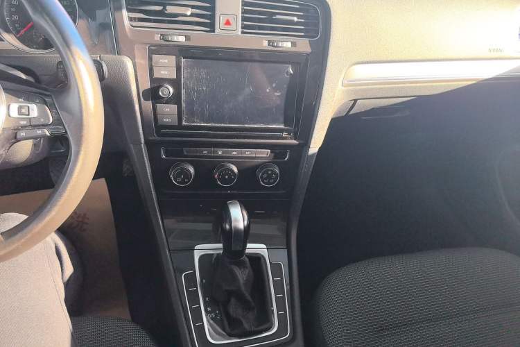 Used Volkswagen Golf 2019 1.6L Automatic Comfort Model China V Standard
