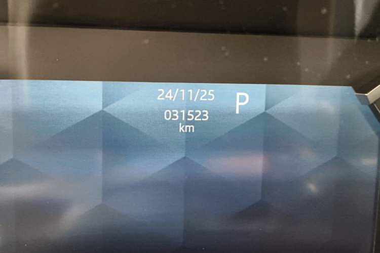 Used Jaguar XEL 2023 2.0T 200 PS R-DYNAMIC Youth Sports Edition
