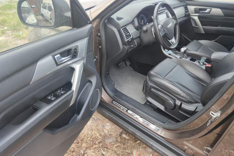 Used Haval H2 2018 Red-Label 1.5T Dual-Clutch Two-Wheel-Drive Elite Model