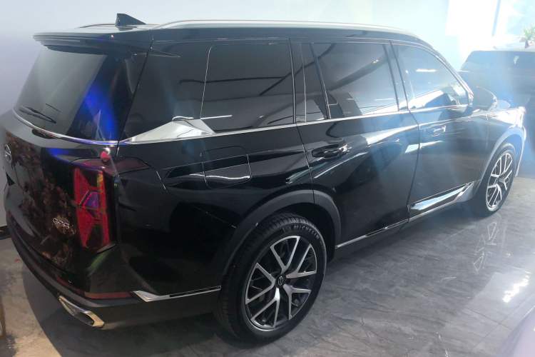 Used GAC Trumpchi GS8 2022 Linghang Series 2.0 TGDI Two-Wheel-Drive Luxury Smart Connectivity Version (7 Seats) Exterior 3