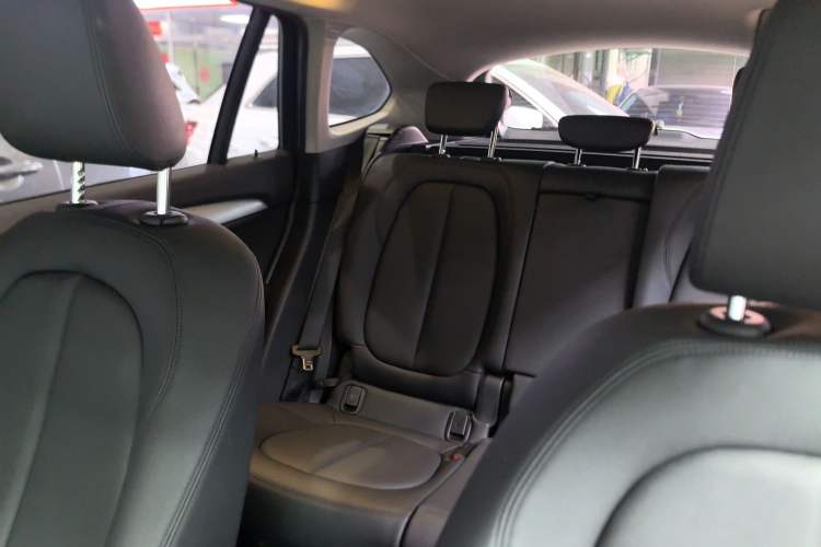 Used BMW X1 2018 sDrive18Li Fashion Model Interior 2