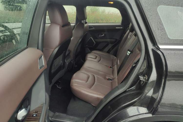 Used Land X7 2015 2.0T Panoramic Prestige Edition